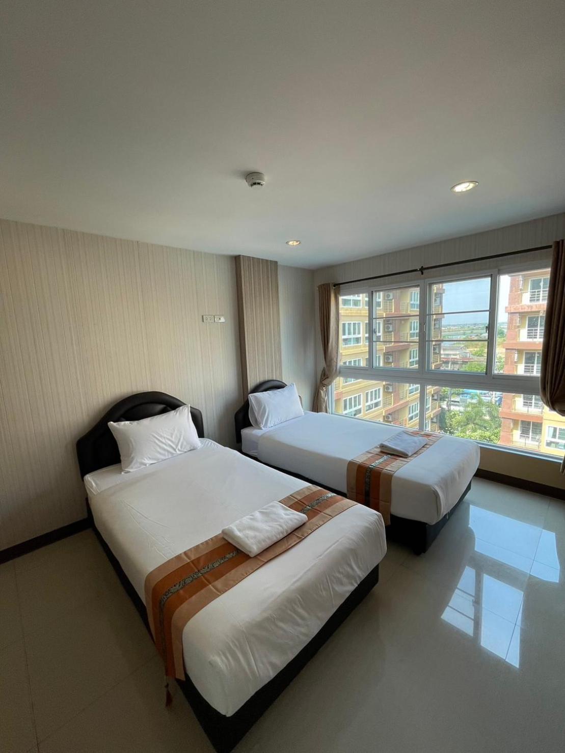 H2Do Hotel Ban Khlong Sanam Phli Kültér fotó
